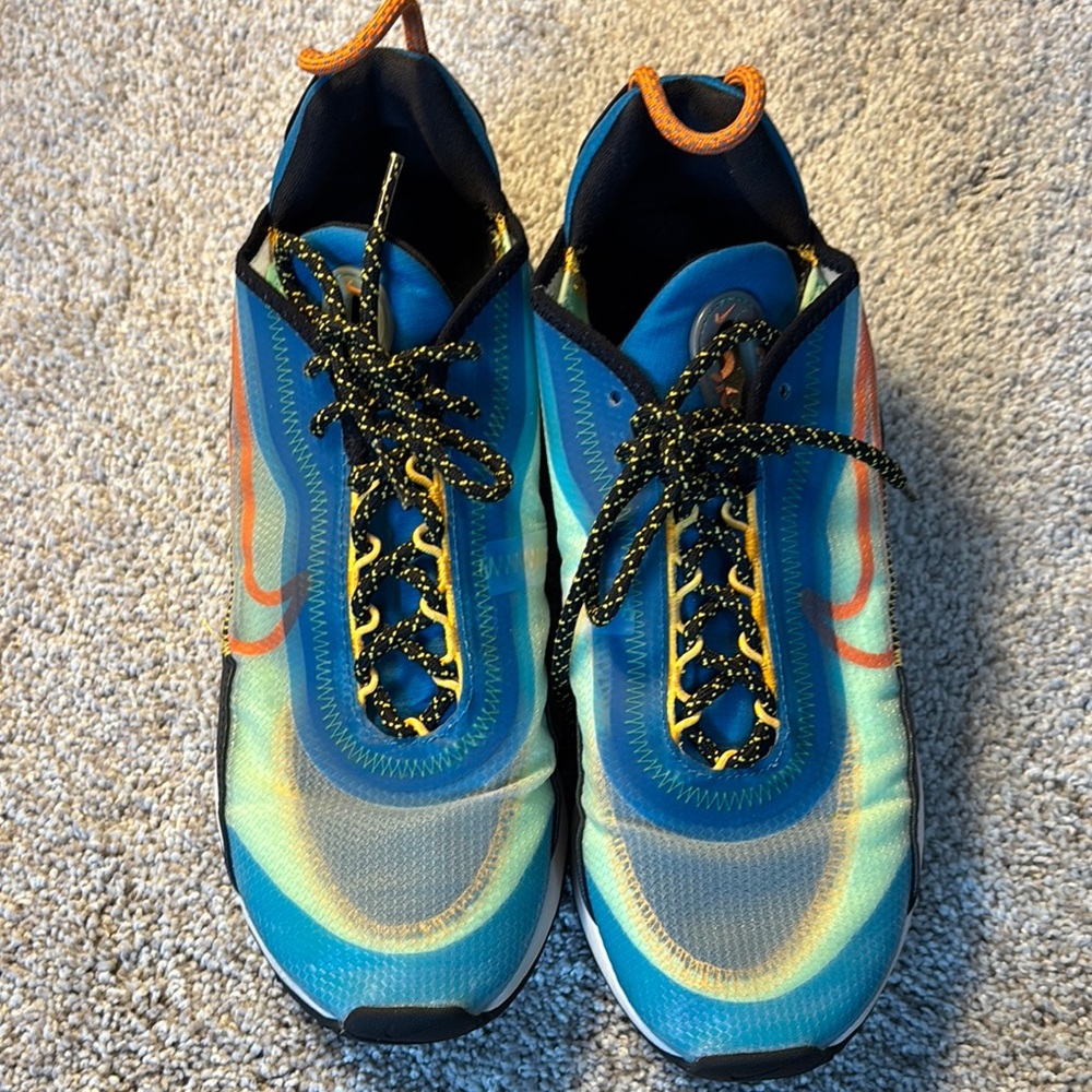 Colorful Athletic Sneakers with Black and Yellow Laces